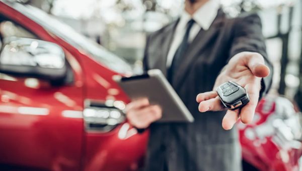 Araç Kiralama Rehberi 2025: Günlük mi Uzun Dönem mi? Avantajlar, Maliyet Karşılaştırması ve Fiyatları