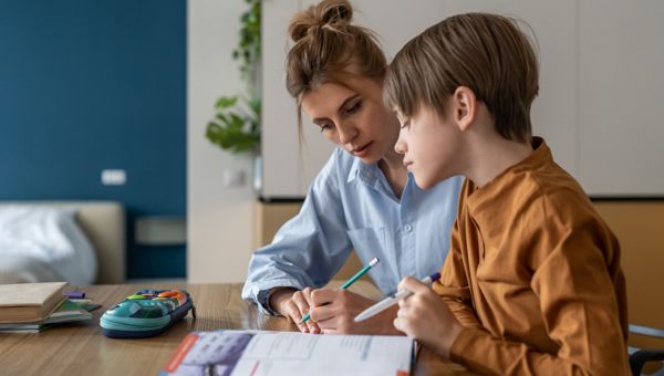 Özel Ders Seçimi Matematik, İngilizce ve Müzik İçin Kapsam, Eğitmen Profili ve Doğru Teklif Alma