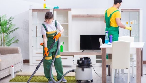 Temizlik Şirketi Seçimi : Giriş/Çıkış, Ofis ve İnşaat Sonrası Fiyatları + Doğru Teklifi Alma Rehberi